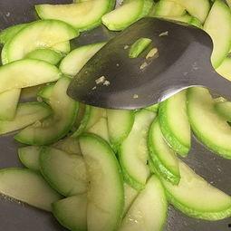 云南人吃瓜视频,揭秘当地独特的“吃瓜”文化