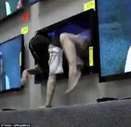 吃瓜整蛊的视频在线观看,笑料百出，揭秘网络恶搞背后的真相